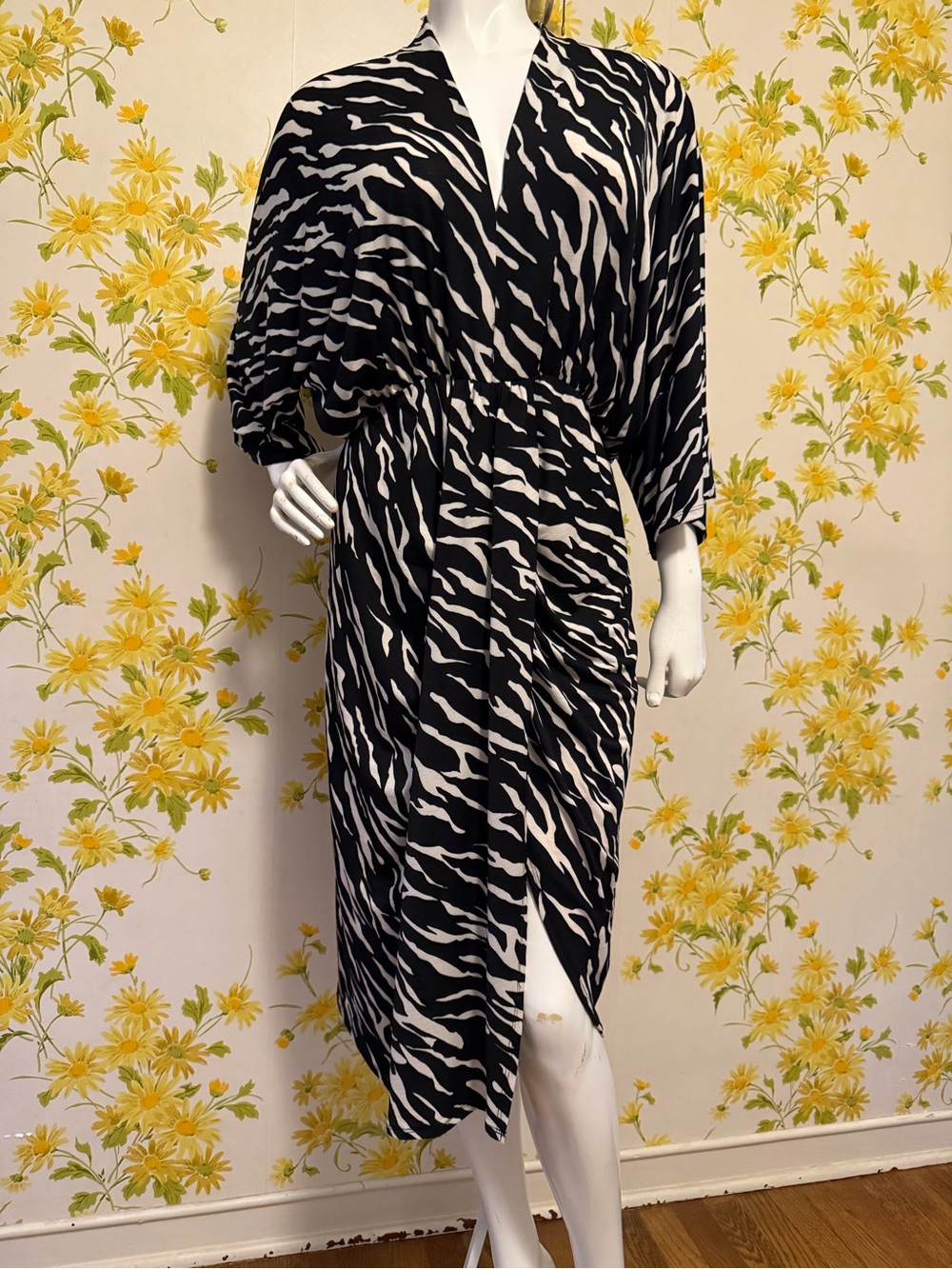 Dress Forum Black and White Zebra Print Midi Dress size M